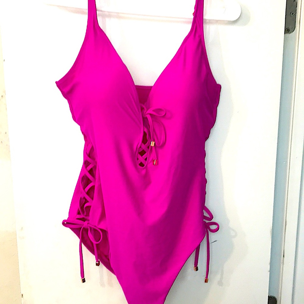 bar lll Macy’s neon orchid one piece swimsuit brand new